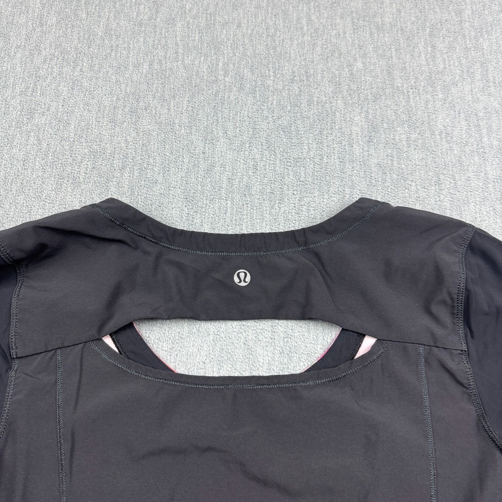Lululemon Top Womens 6 Pink Black Secret Garden Lightened Up Short Sleeve Gym - Picture 6 of 8